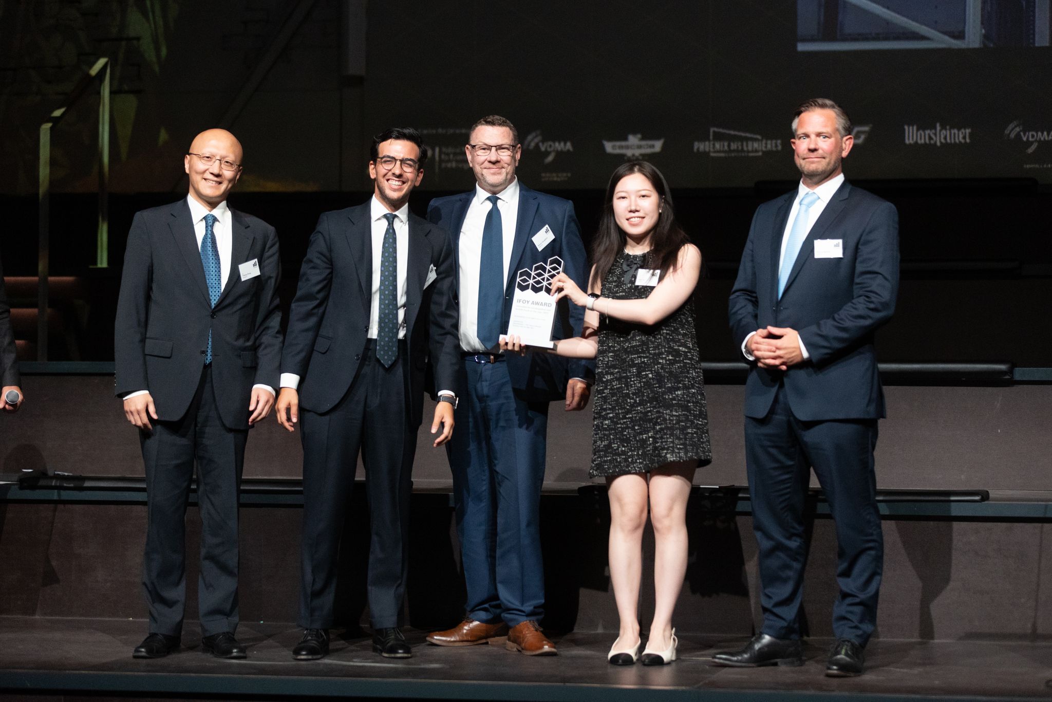 Geekplus wins prestigious IFOY Award for groundbreaking RoboShuttle project with Dr. Max Italia